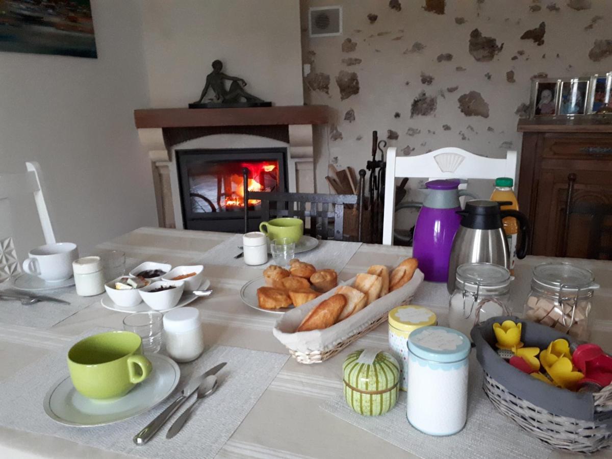 Chez Pascale Et Patrick Bed and Breakfast Mios Esterno foto